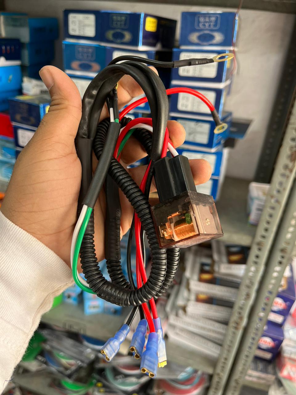 Battery saver wiring harness for all vehicles (1 set)