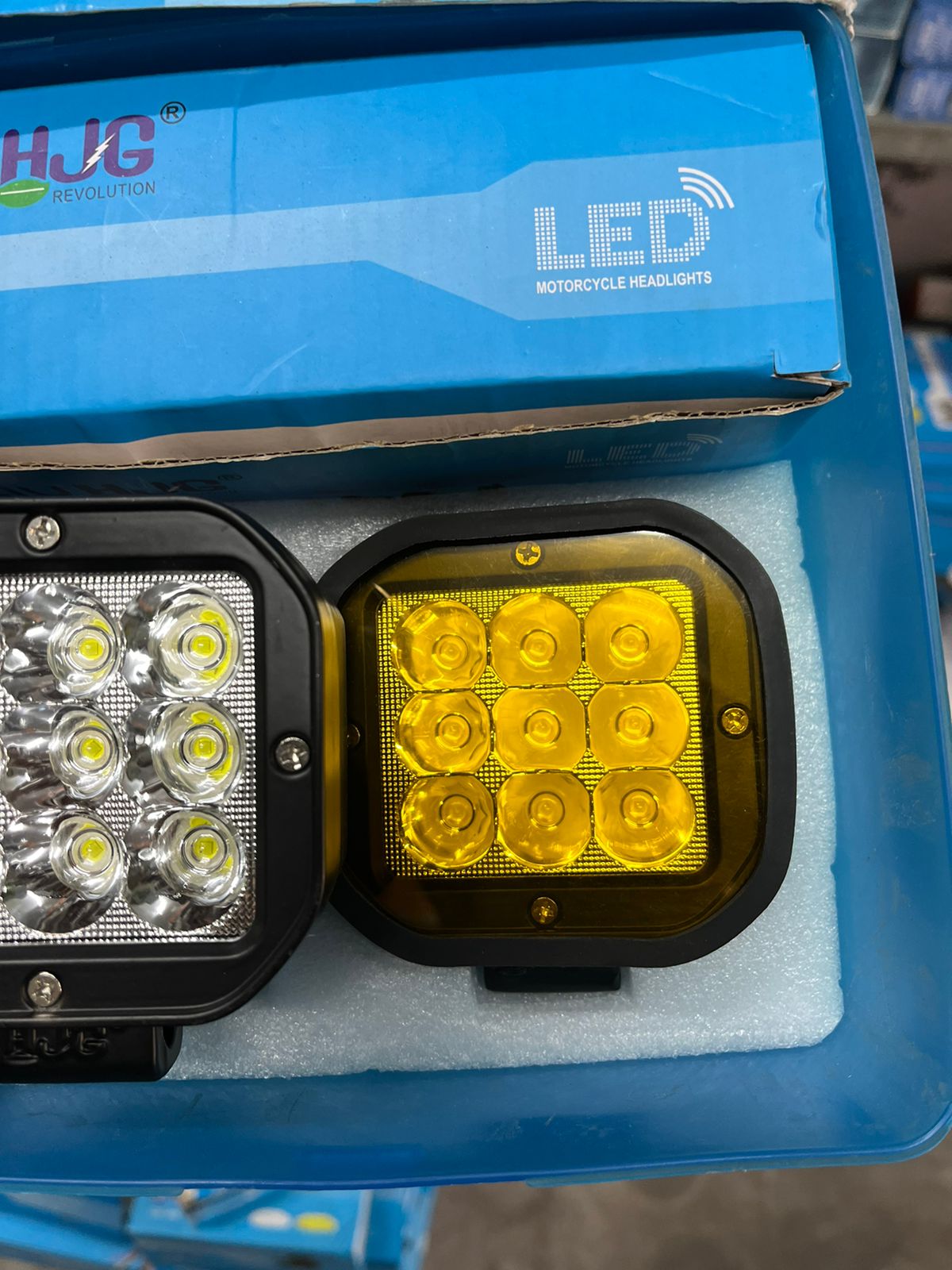 HJG 120w 9 led heavy fog light with yellow cap (pack of 2) free clamp