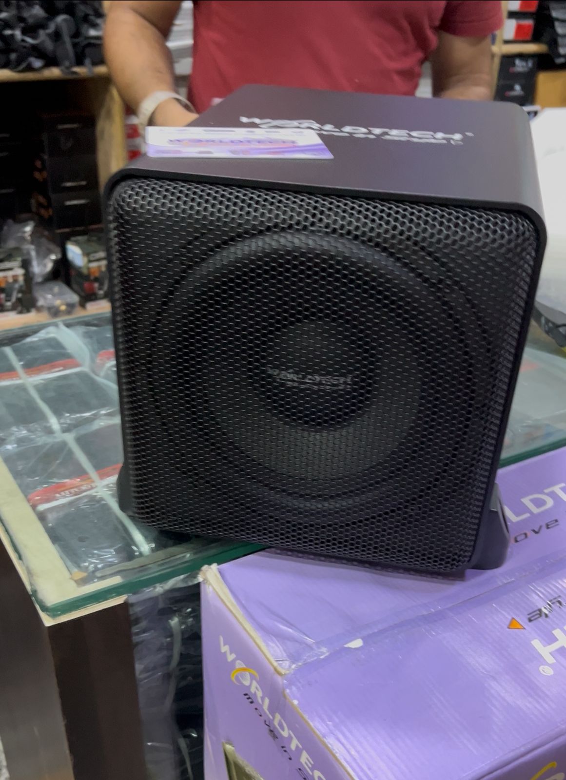 Worldtech wt-8AS dual woofer sub enclosure 8 inch