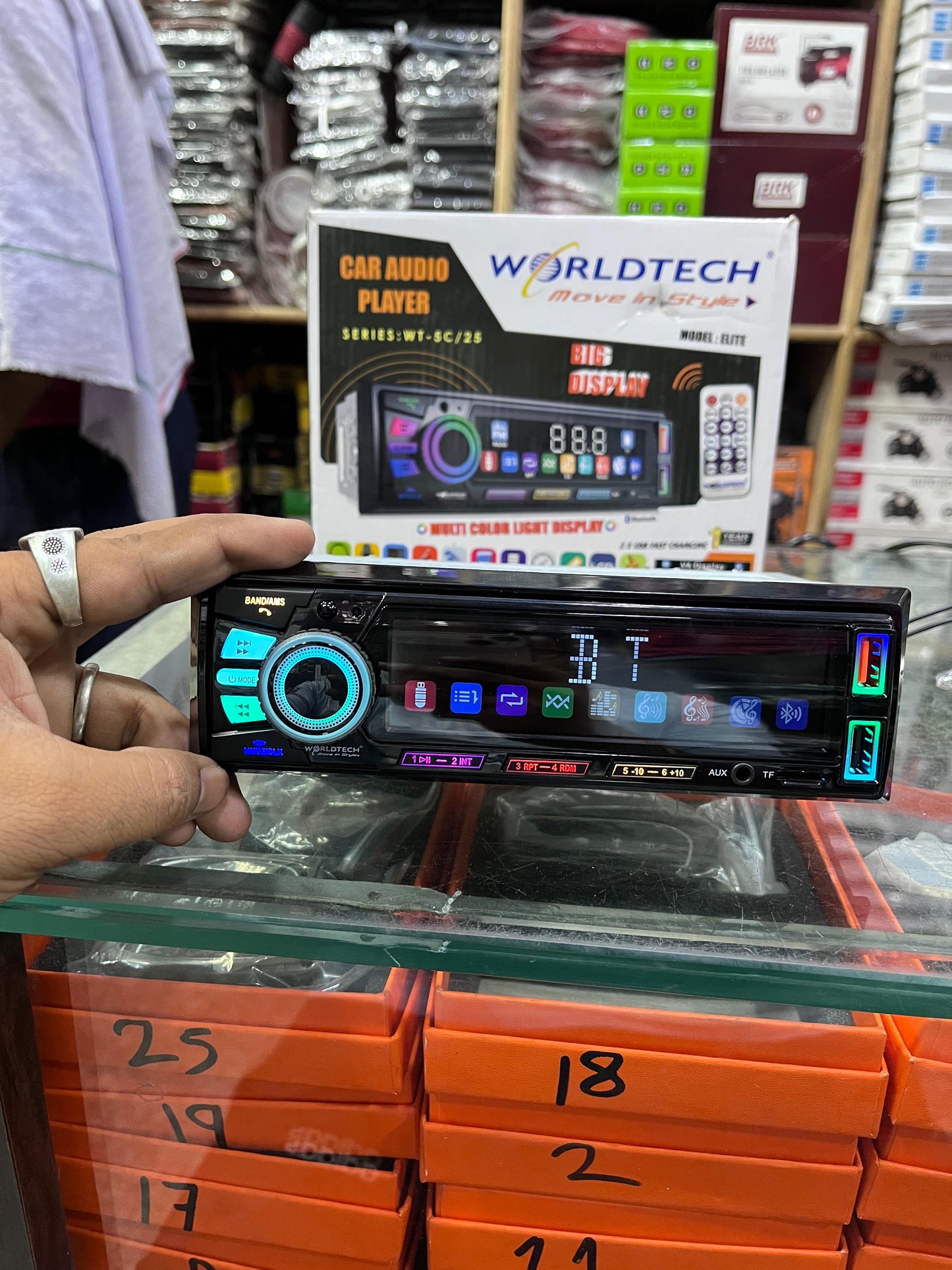 Worldtech wt-5x mp3 player with 1 year guarantee