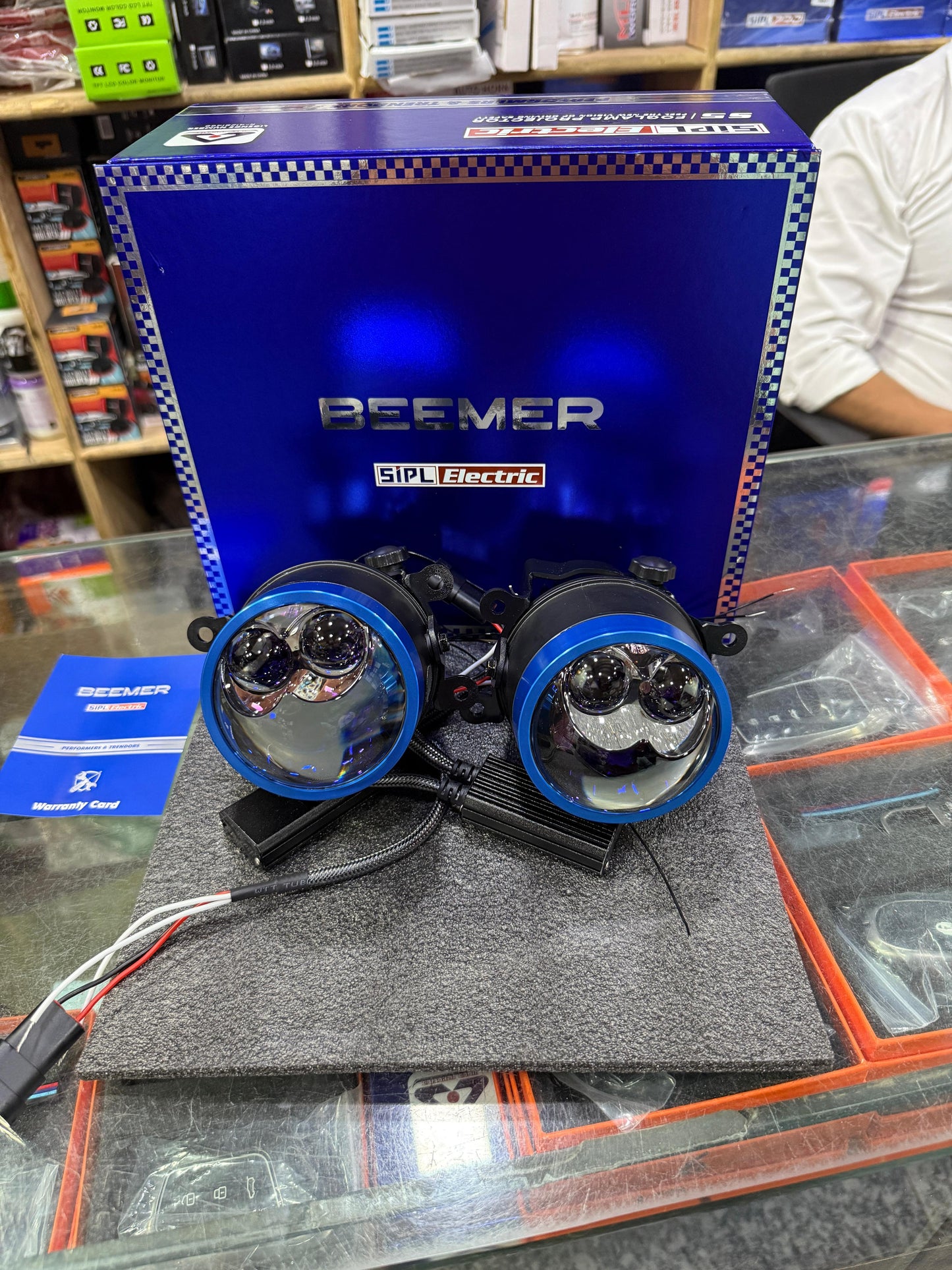 SIPL beemer 180w projector fog lights (pack of 2)