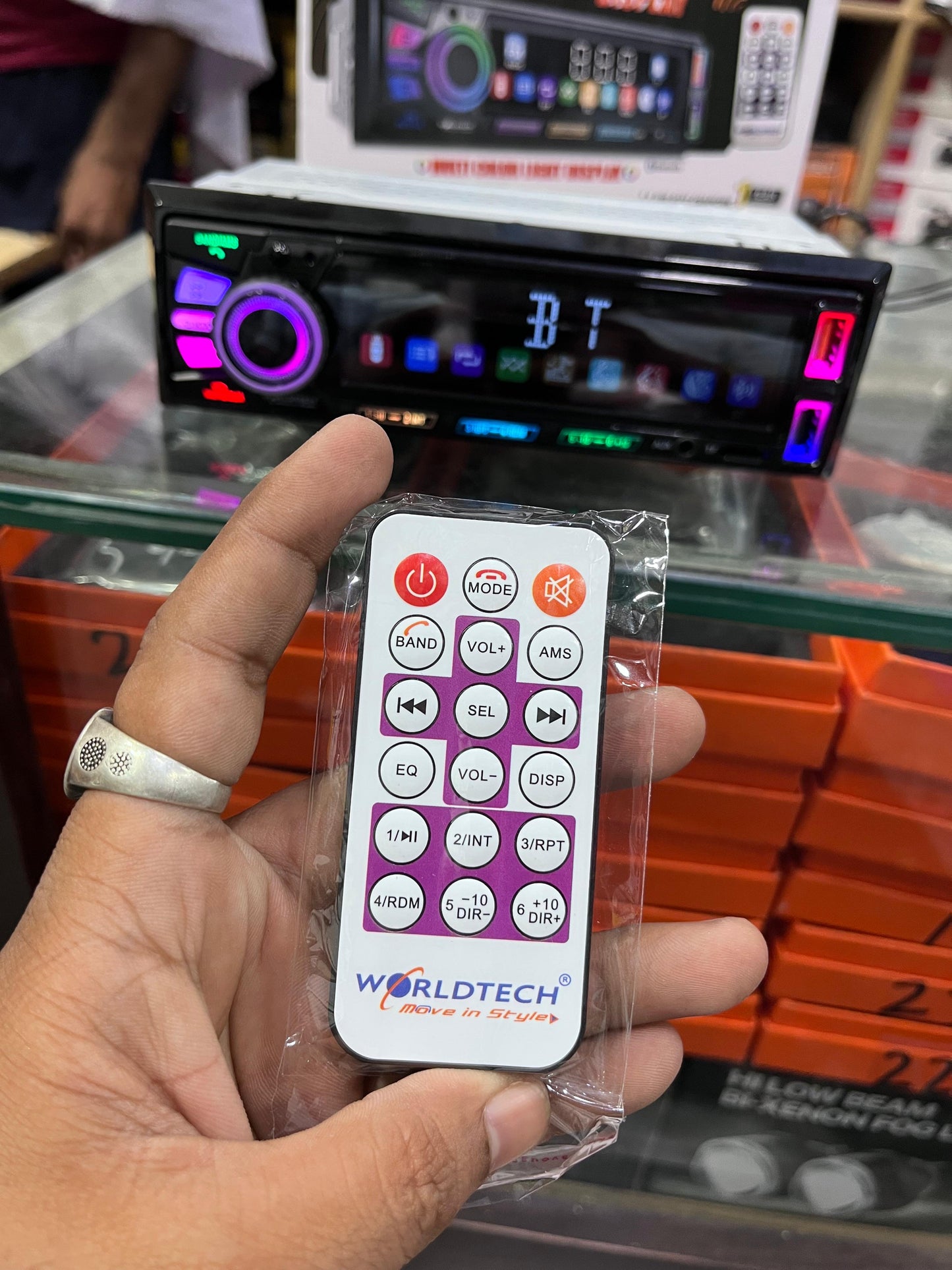 Worldtech wt-5x mp3 player with 1 year guarantee