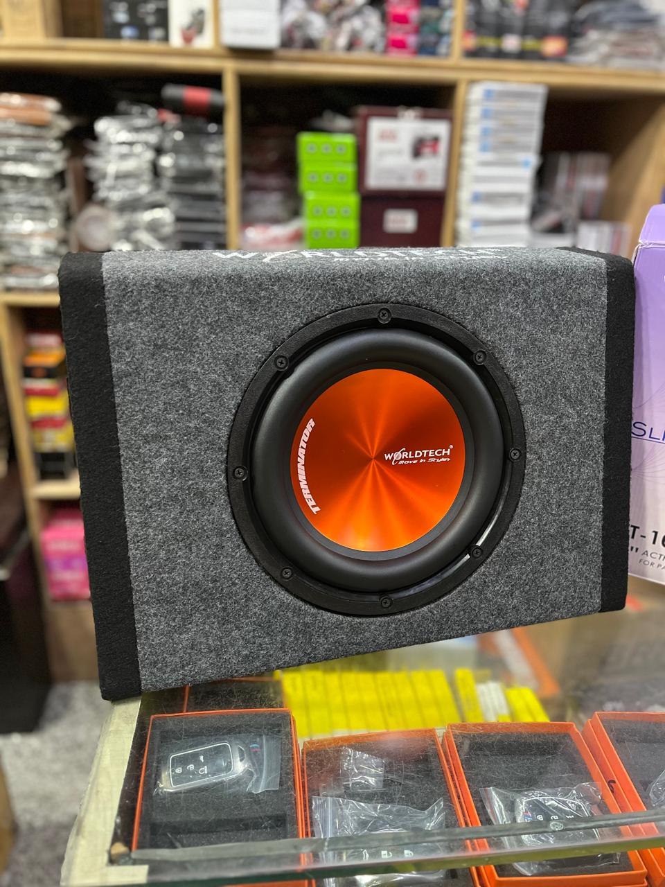 Worldtech wt-1011/24 4200w sub enclosure with inbuilt amplifier