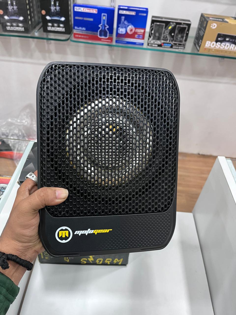 Motogear understand woofer 7inch with 2 year guarantee
