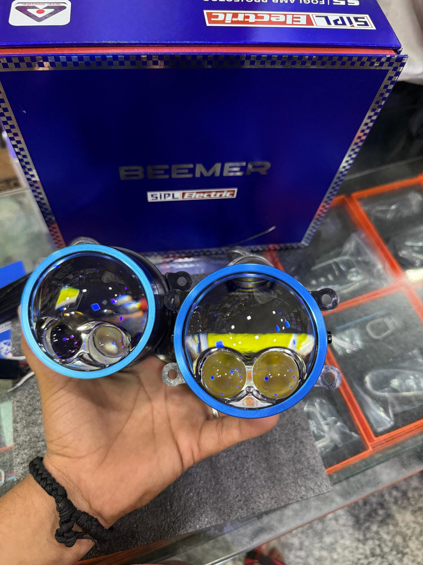 SIPL beemer 180w projector fog lights (pack of 2)