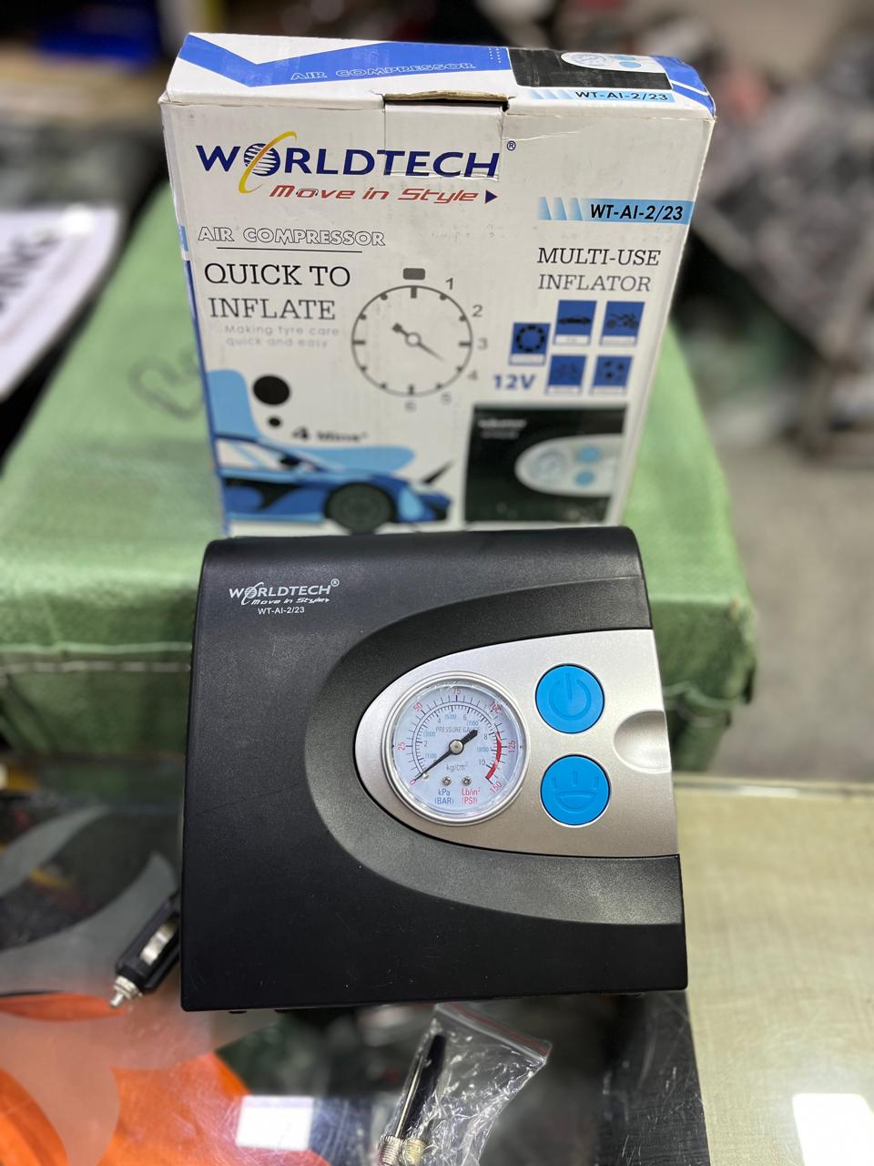 Worldtech 150 PSI Car tyre inflator 1 year guarantee