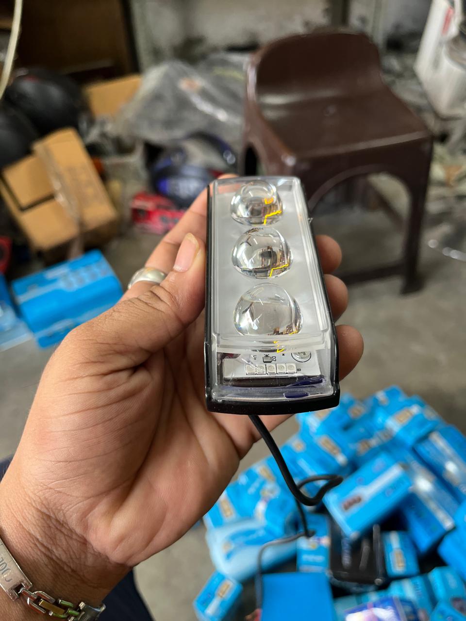 HJG tri lens fog light with red-blue cop flasher (1 piece)
