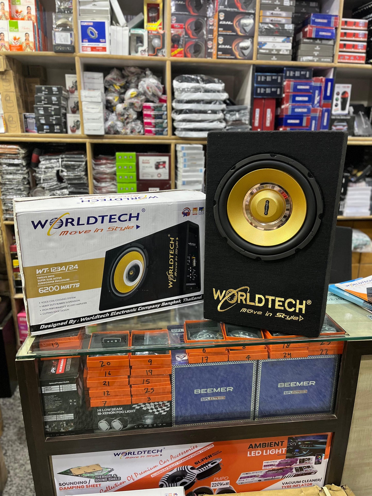 Worldtech 6200w 12inch subwoofer enclosure compact