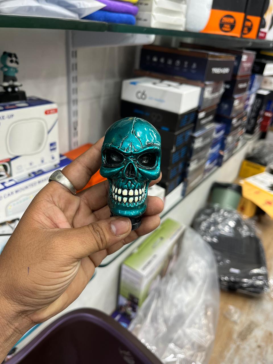 Universal gear knob for all cars