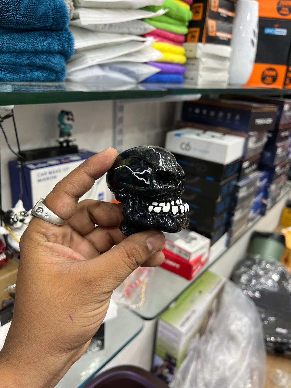 Universal gear knob for all cars